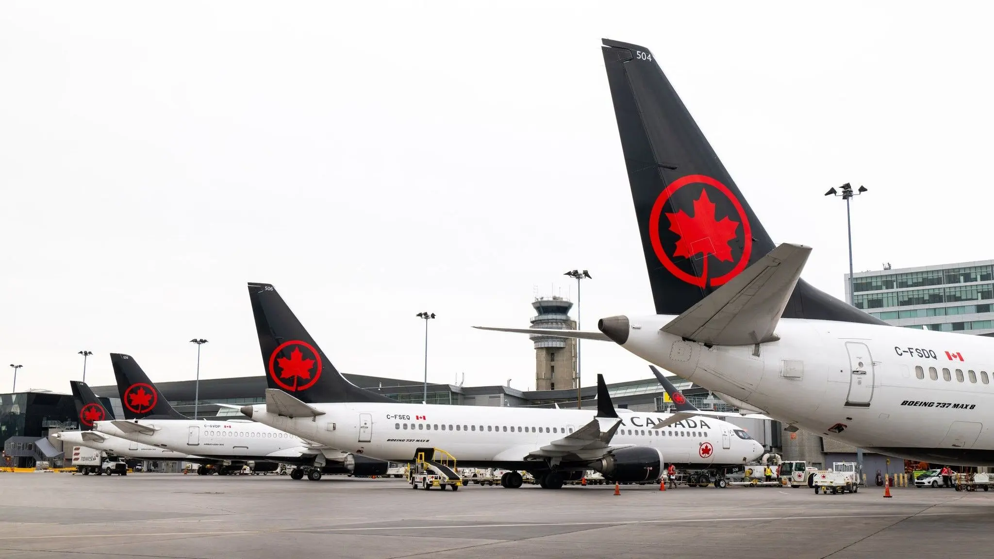 Air Canada Flight Attendants To Vote On Tentative Agreement With Ground Pay Next Week