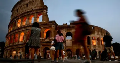 Canicule : une guide italienne décède en pleine visite du Colisée