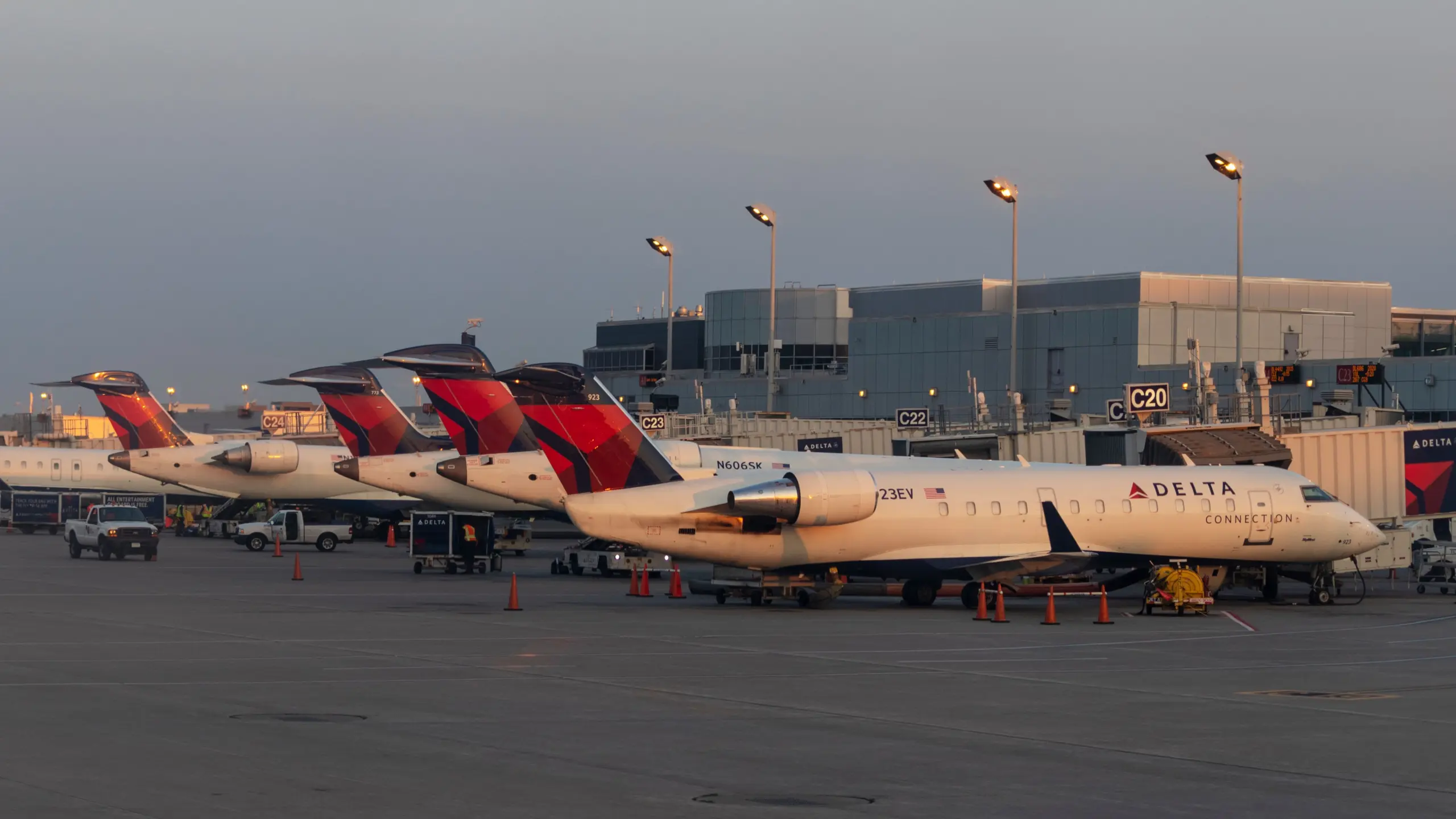Minneapolis–St. Paul International Airport To Close 1 Priority Runway For Safety Improvements