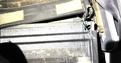 Passenger Paid For International Business Class—This Is The Broken Seat American Airlines Dumped Them Into [Roundup] - View from the Wing