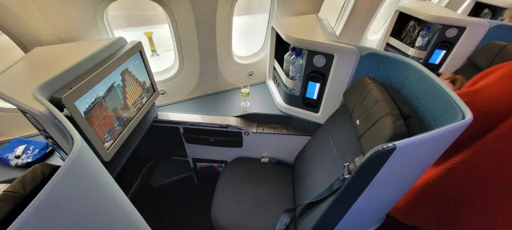 Stop Adding Transfer Partners – Let Points Buy Elite Status, Lounge Access And Upgrades Immediately - View from the Wing