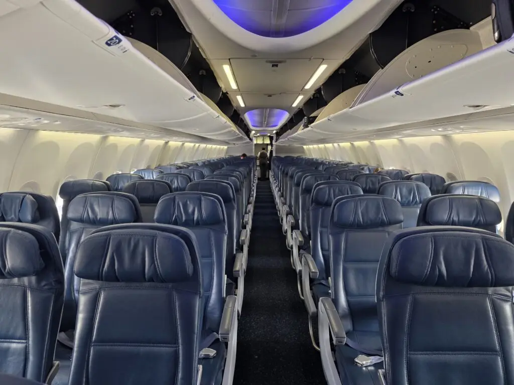 They Paid Up To $169 For Window Seats—United And Delta Knew There Was No Window, Now Both Face Class Action Suits - View from the Wing