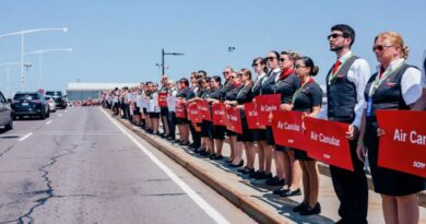 Why Boarding Pay Is the New Battleground for Flight Attendants