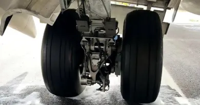 Boeing 737 Gear Collapses In Sint Maarten—Plane Skids In Sparks, Passengers Flee On Slides - View from the Wing