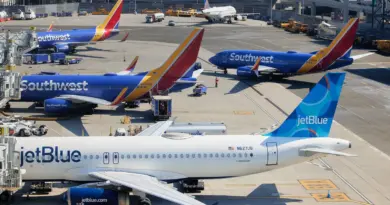 Southwest Airlines Vs. JetBlue: How Do These Hybrid Carriers Compare On Value?