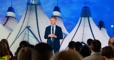 United Airlines CEO Sees Travel Demand Rebound